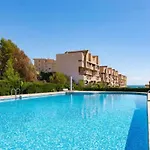 Chloe Apartman